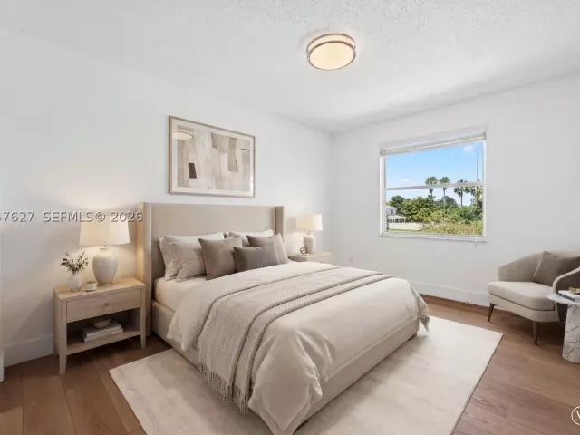 4-bedroom home for sale in Boca Raton - 9535 Fox Trot Ln - MondialRealty