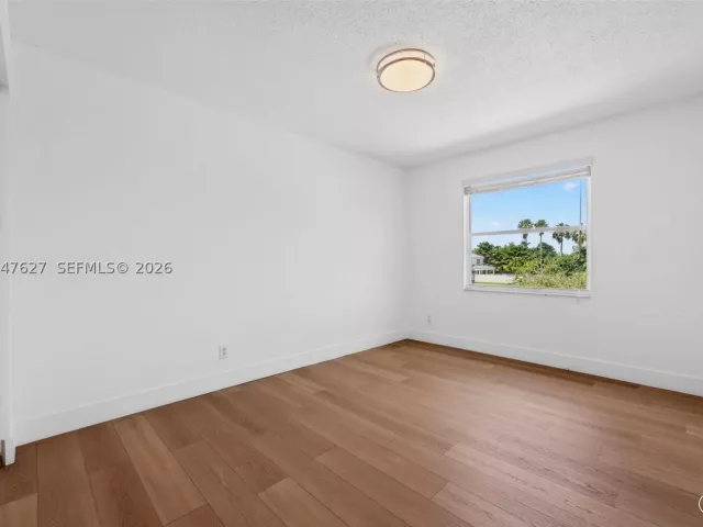 4-bedroom home for sale in Boca Raton - 9535 Fox Trot Ln - MondialRealty