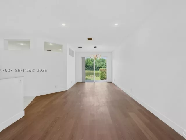 4-bedroom home for sale in Boca Raton - 9535 Fox Trot Ln - MondialRealty