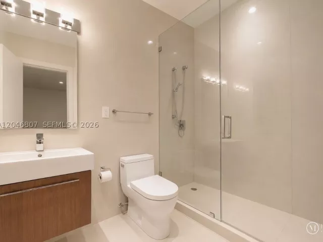 4-bedroom home for rent in Miami Beach - 260 S Coconut Ln - MondialRealty