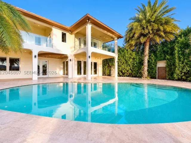 4-bedroom home for rent in Miami Beach - 260 S Coconut Ln - MondialRealty