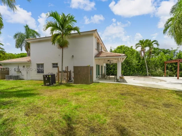 4-bedroom home for sale in Miami - 16335 SW 81 St - MondialRealty