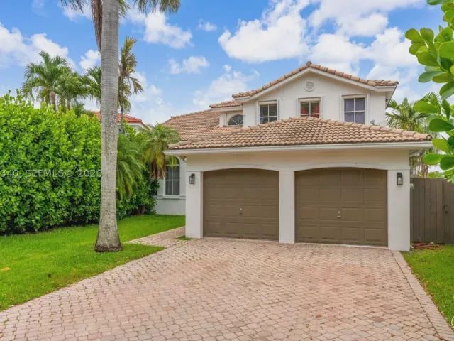 4-bedroom home for sale in Miami - 16335 SW 81 St - MondialRealty