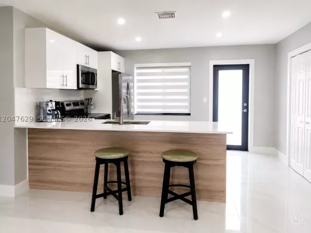 4-bedroom home for sale in Miami - 10955 SW 223rd St - MondialRealty