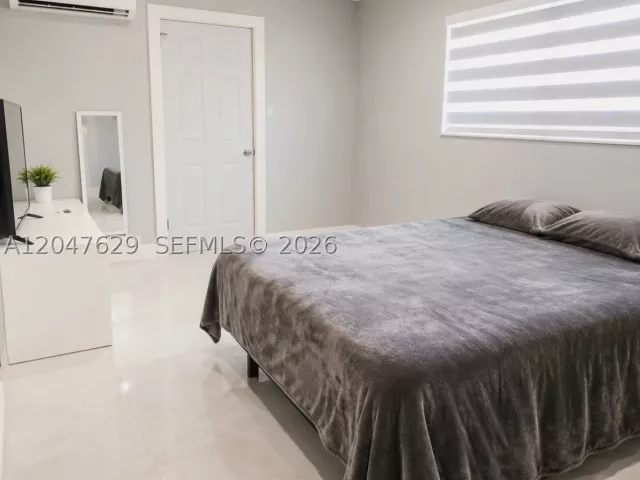 4-bedroom home for sale in Miami - 10955 SW 223rd St - MondialRealty