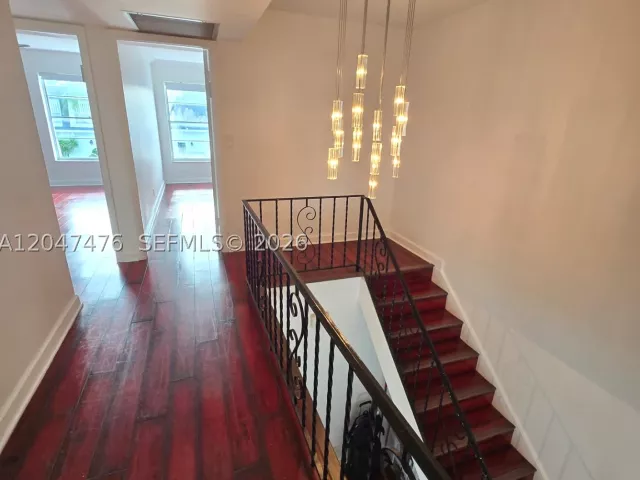 3-bedroom home for rent in Hallandale Beach - 926 NE 27th Ave 926 - MondialRealty