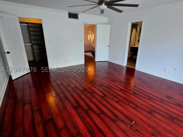 3-bedroom home for rent in Hallandale Beach - 926 NE 27th Ave 926 - MondialRealty
