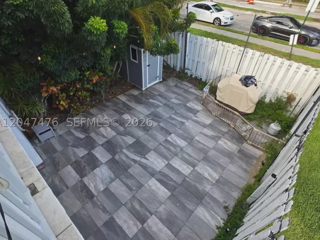 3-bedroom home for rent in Hallandale Beach - 926 NE 27th Ave 926 - MondialRealty