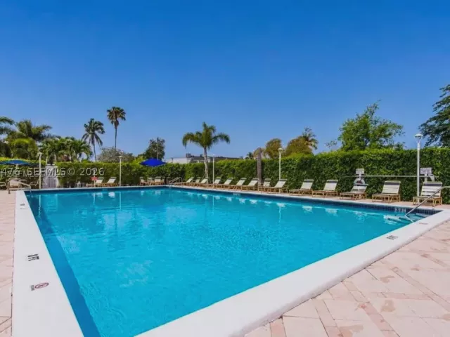 3-bedroom home for rent in Hallandale Beach - 926 NE 27th Ave 926 - MondialRealty