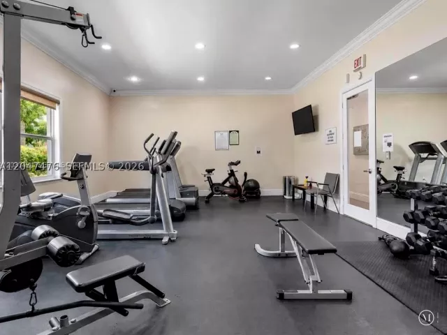 3-bedroom home for rent in Hallandale Beach - 926 NE 27th Ave 926 - MondialRealty