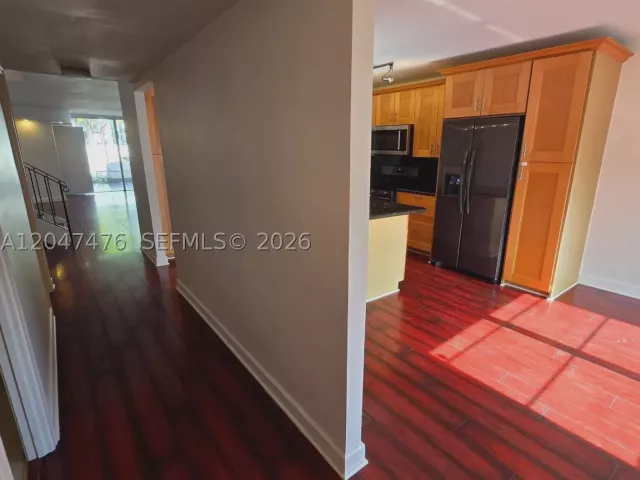 3-bedroom home for rent in Hallandale Beach - 926 NE 27th Ave 926 - MondialRealty