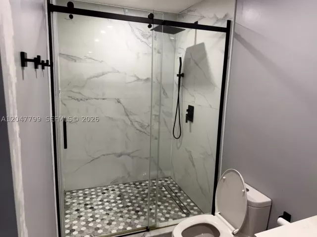 3-bedroom home for sale in Miami - 10171 SW 137th Ct - MondialRealty