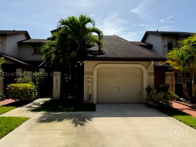 3-bedroom home for sale in Miami - 10171 SW 137th Ct - MondialRealty
