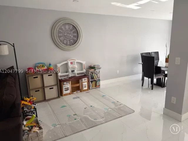 3-bedroom home for sale in Miami - 10171 SW 137th Ct - MondialRealty