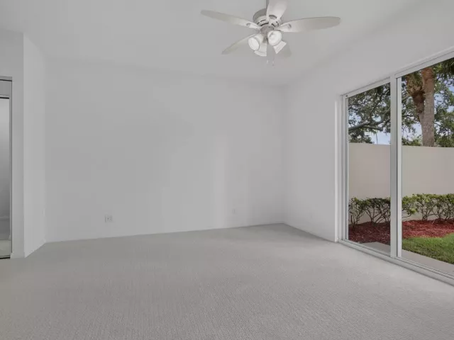4-bedroom home for sale in West Palm Beach - 2625 Kittbuck Way - MondialRealty