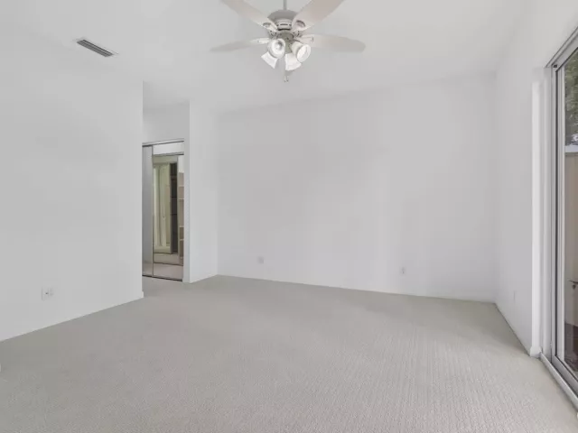 4-bedroom home for sale in West Palm Beach - 2625 Kittbuck Way - MondialRealty