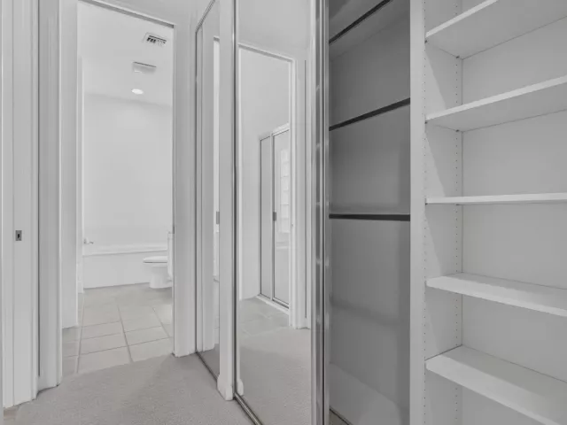 4-bedroom home for sale in West Palm Beach - 2625 Kittbuck Way - MondialRealty
