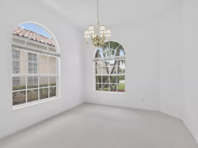 4-bedroom home for sale in West Palm Beach - 2625 Kittbuck Way - MondialRealty
