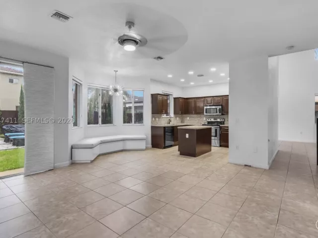 4-bedroom home for sale in Homestead - 1922 SE 22nd Ct - MondialRealty