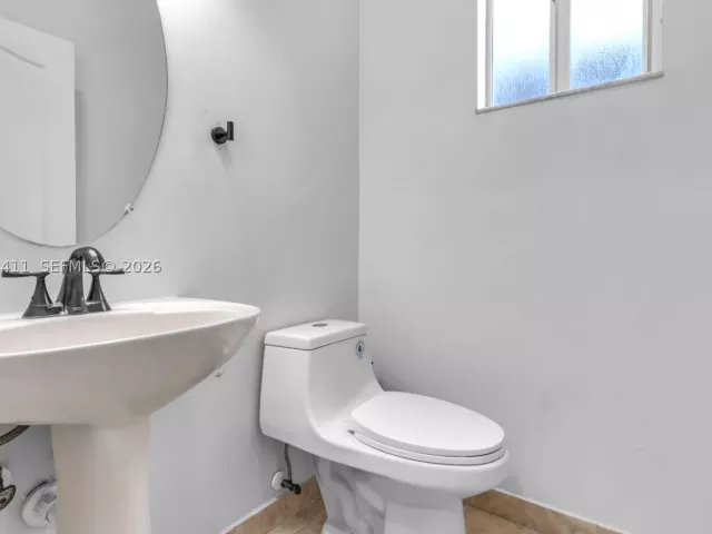 4-bedroom home for sale in Homestead - 1922 SE 22nd Ct - MondialRealty