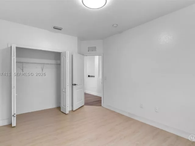 4-bedroom home for sale in Homestead - 1922 SE 22nd Ct - MondialRealty