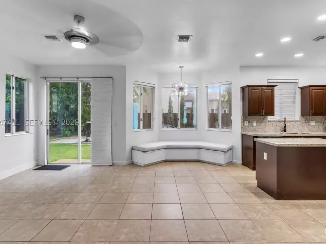 4-bedroom home for sale in Homestead - 1922 SE 22nd Ct - MondialRealty