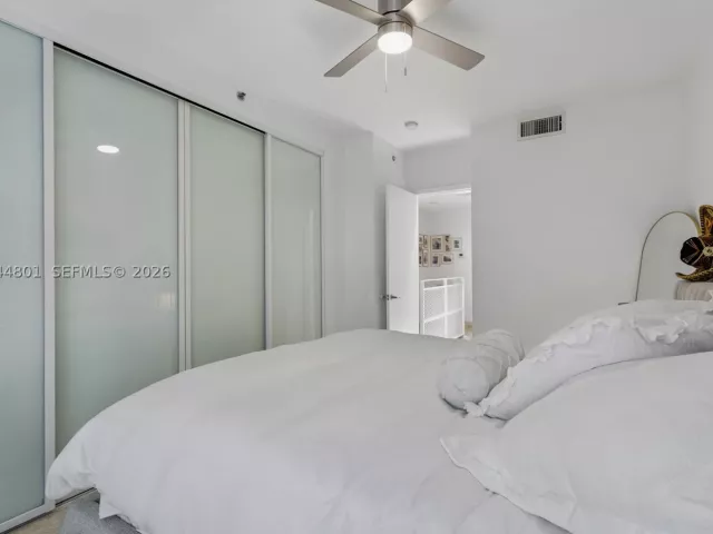 2-bedroom home for sale in Miami Beach - 204 Washington Ave 13 - MondialRealty