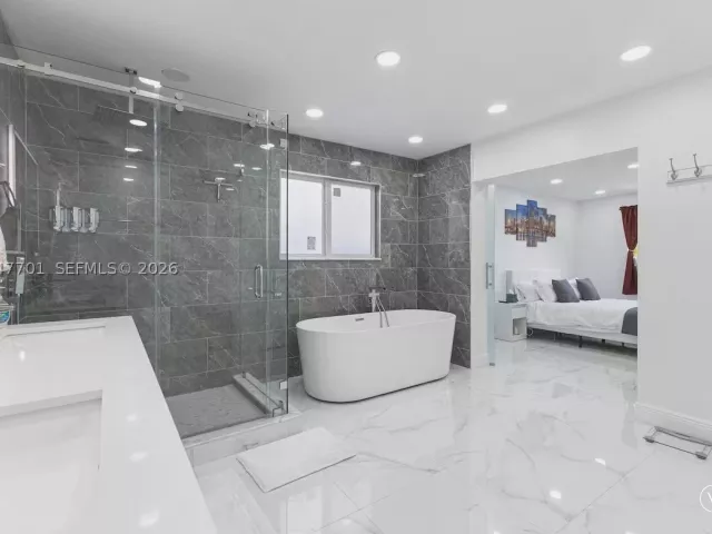 4-bedroom home for sale in North Miami Beach - 1240 NE 159th St - MondialRealty