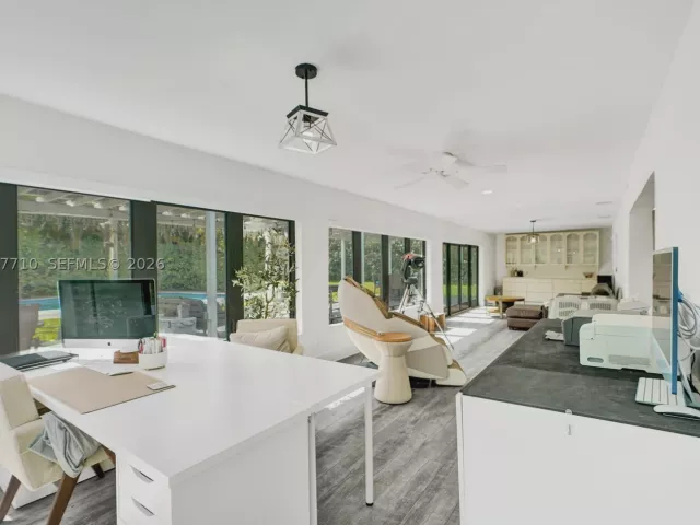 5-bedroom home for sale in Miami - 22421 SW 184th Ave - MondialRealty