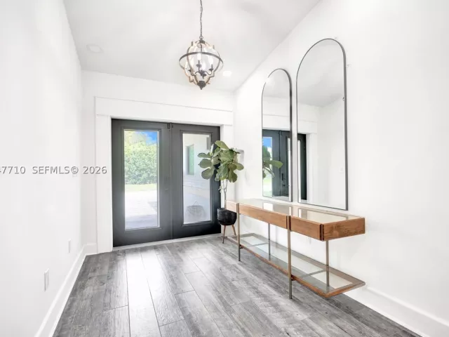 5-bedroom home for sale in Miami - 22421 SW 184th Ave - MondialRealty