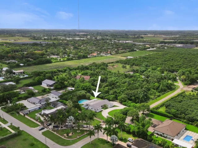 3-bedroom home for rent in Miami - 22421 SW 184th Ave - MondialRealty