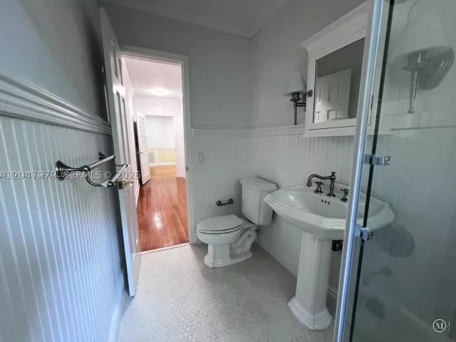 3-bedroom home for rent in Coral Gables - 1452 Urbino Ave - MondialRealty