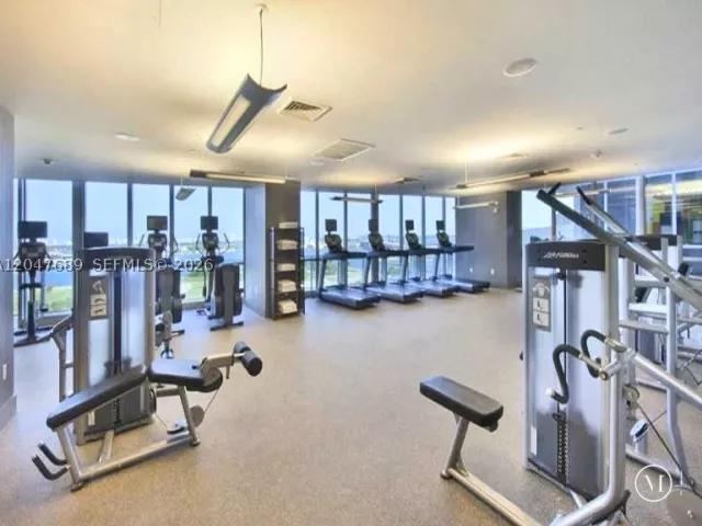 2-bedroom condo for sale in Miami - 1100 Biscayne Blvd 3708 - MondialRealty