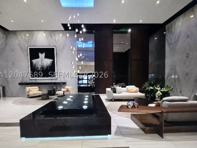 2-bedroom condo for sale in Miami - 1100 Biscayne Blvd 3708 - MondialRealty