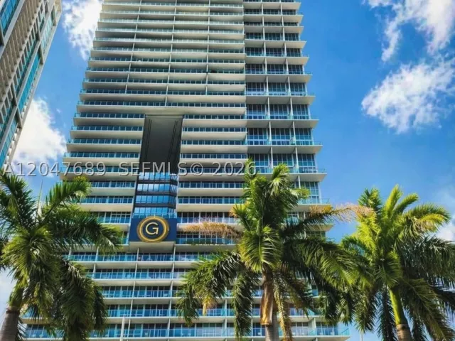 2-bedroom condo for sale in Miami - 1100 Biscayne Blvd 3708 - MondialRealty