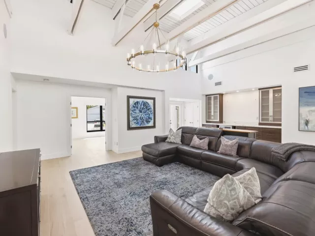 3-bedroom home for sale in Delray Beach - 624 W Lakewoode Circle W - MondialRealty