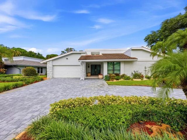 3-bedroom home for sale in Delray Beach - 624 W Lakewoode Circle W - MondialRealty