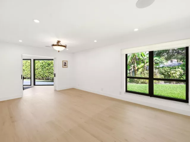 3-bedroom home for sale in Delray Beach - 624 W Lakewoode Circle W - MondialRealty