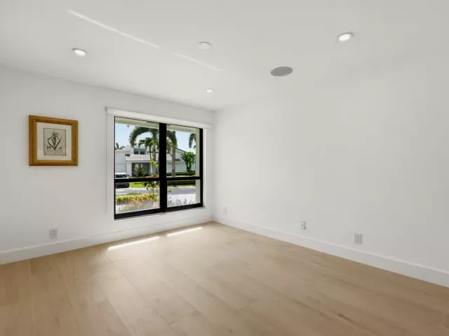 3-bedroom home for sale in Delray Beach - 624 W Lakewoode Circle W - MondialRealty