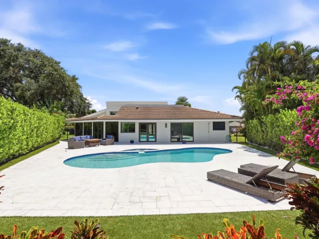 3-bedroom home for sale in Delray Beach - 624 W Lakewoode Circle W - MondialRealty