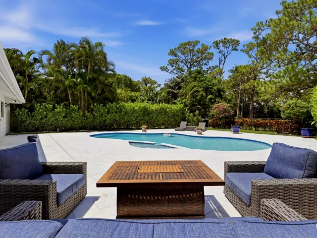 3-bedroom home for sale in Delray Beach - 624 W Lakewoode Circle W - MondialRealty