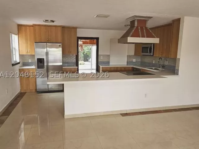 4-bedroom home for sale in Miami - 10955 SW 56th St - MondialRealty