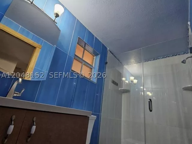 4-bedroom home for sale in Miami - 10955 SW 56th St - MondialRealty