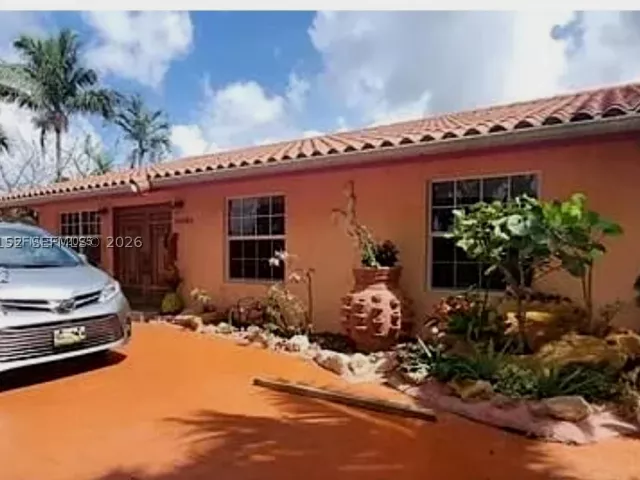 4-bedroom home for sale in Miami - 10955 SW 56th St - MondialRealty