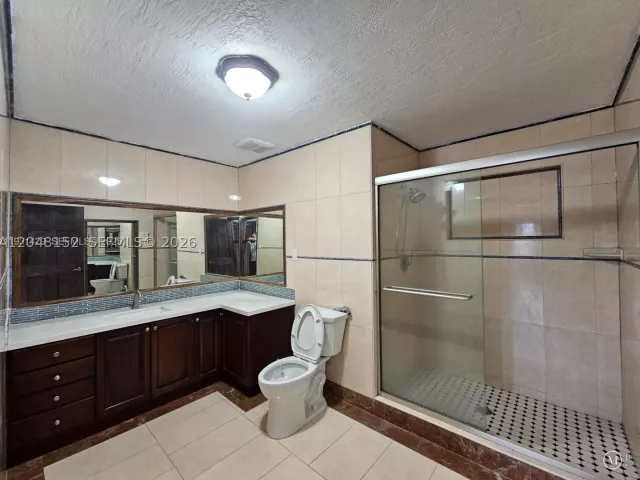 4-bedroom home for sale in Miami - 10955 SW 56th St - MondialRealty