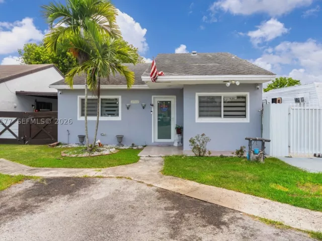 2-bedroom home for sale in Homestead - 25808 SW 127th Ct Cir - MondialRealty