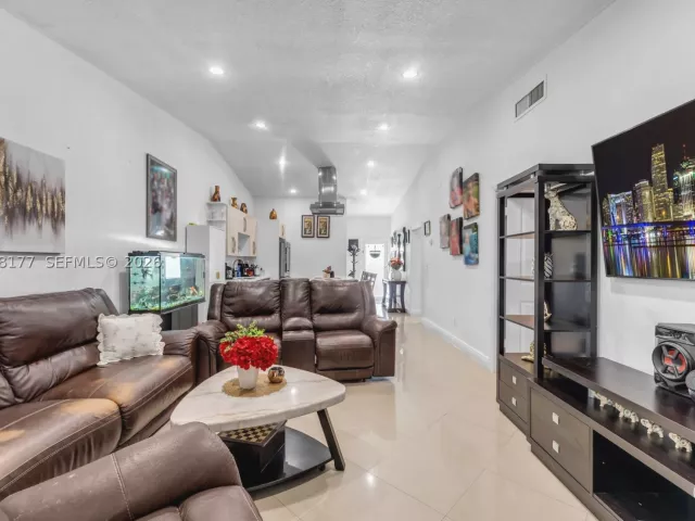 2-bedroom home for sale in Homestead - 25808 SW 127th Ct Cir - MondialRealty