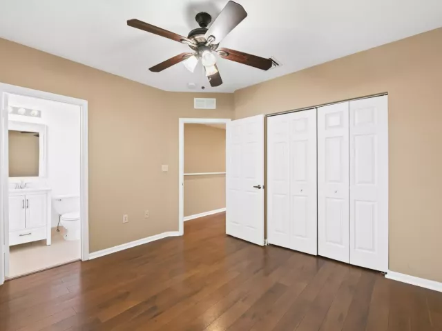 3-bedroom home for sale in Fort Lauderdale - 1033 NE 17th Way 905 - MondialRealty