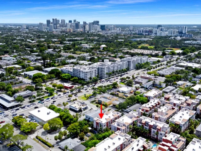 3-bedroom home for sale in Fort Lauderdale - 1033 NE 17th Way 905 - MondialRealty