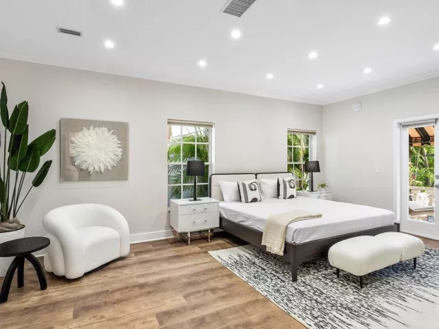 3-bedroom home for rent in Boca Raton - 200 NE 2nd Street - MondialRealty